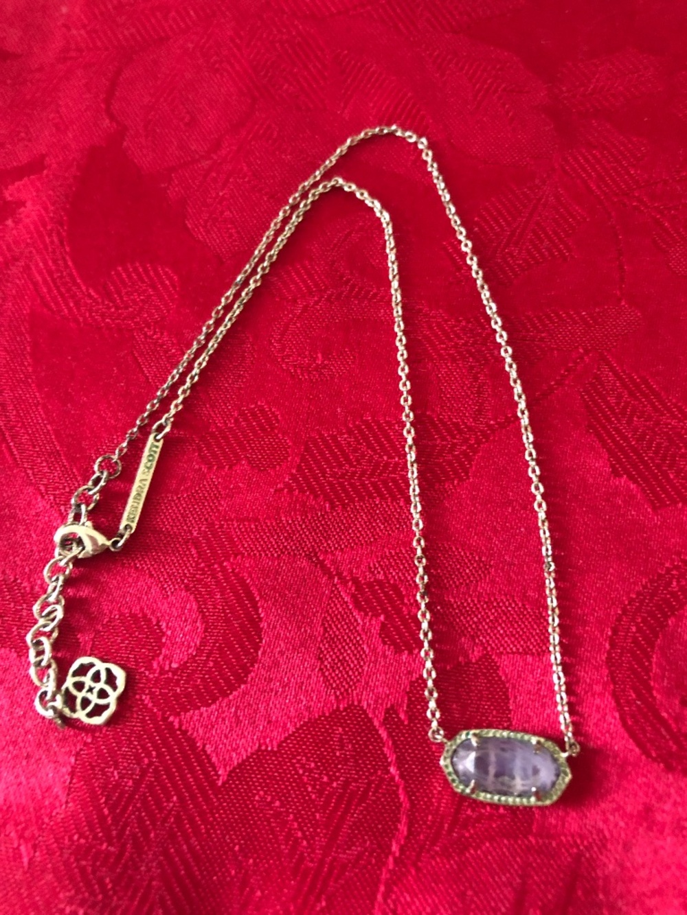Beautiful Kendra Scott Necklace - Picture 1 of 3